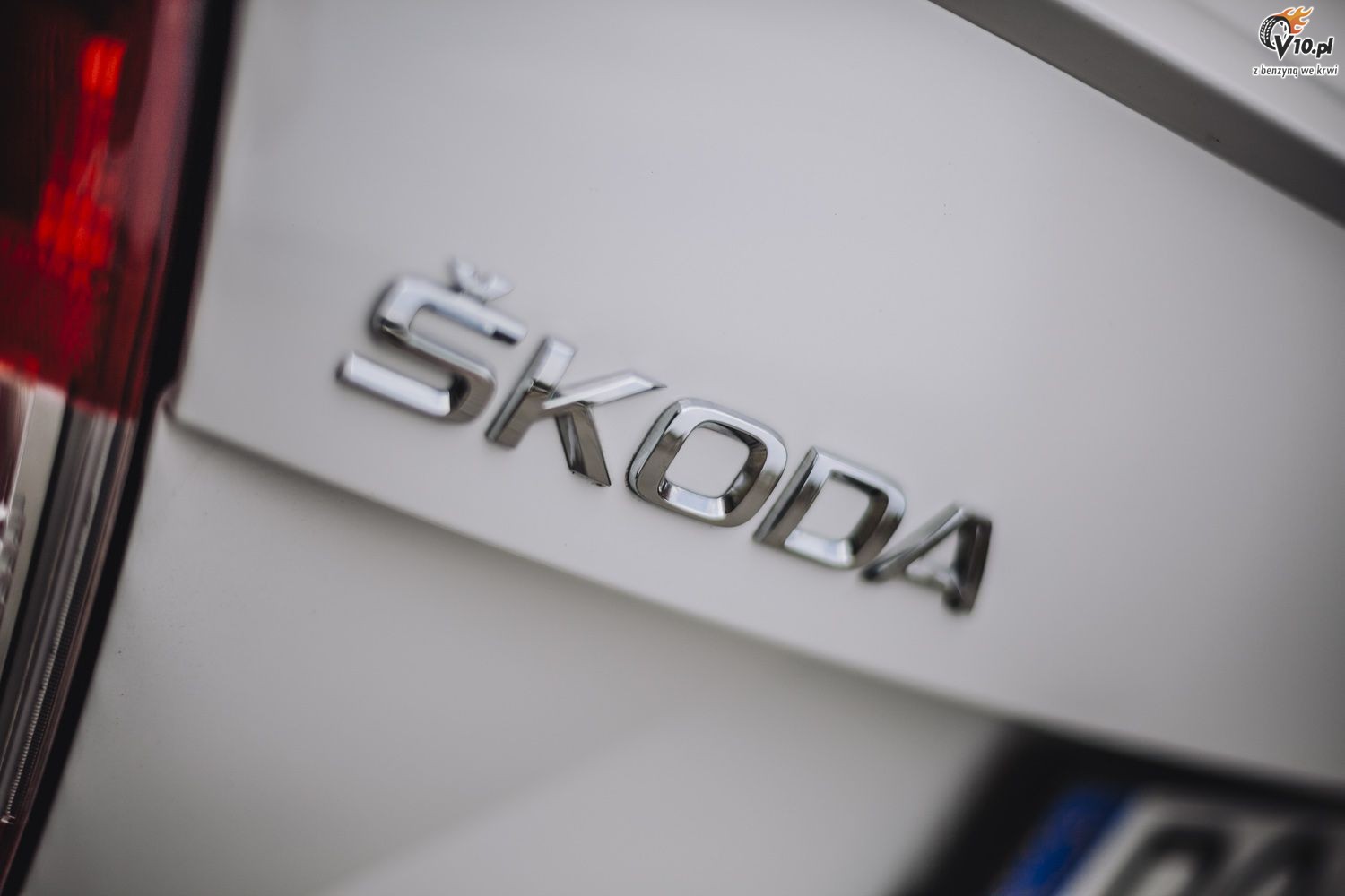 Skoda Rapid vs Citroen C-Elysee - test
