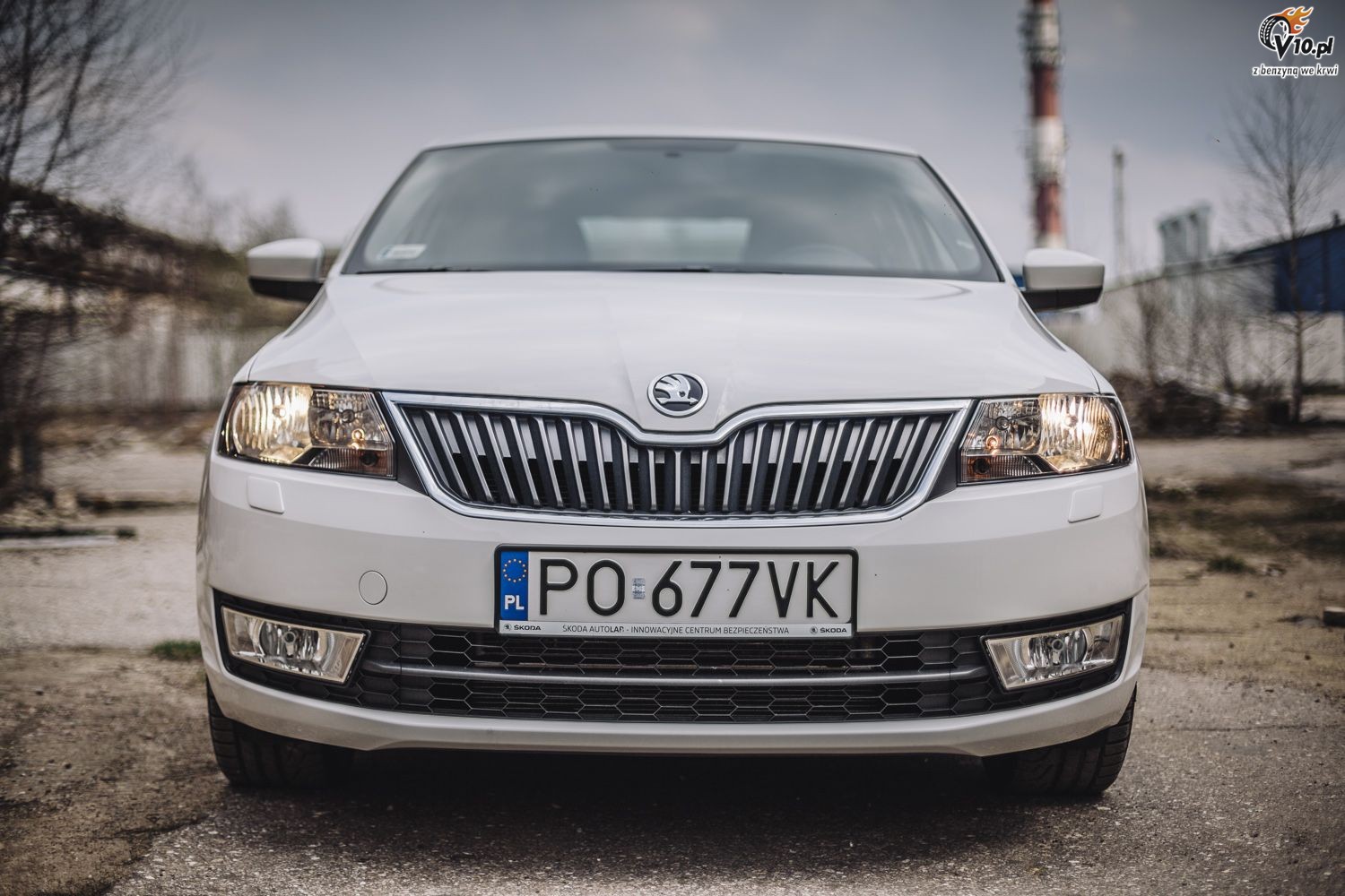 Skoda Rapid vs Citroen C-Elysee - test
