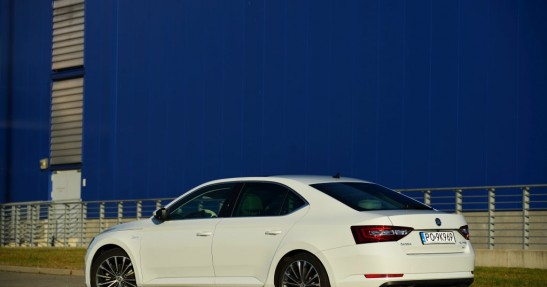 Skoda Superb 2.0 TDI by Ossoliński