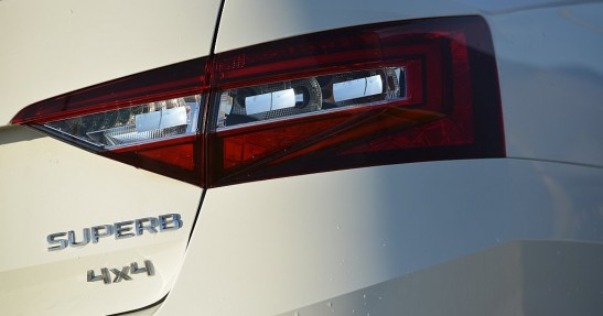 Skoda Superb 2.0 TDI by Ossoliński