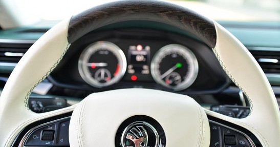 Skoda Superb 2.0 TDI by Ossoliński