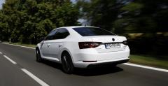 Skoda Superb 2.0 TDI by Ossoliski