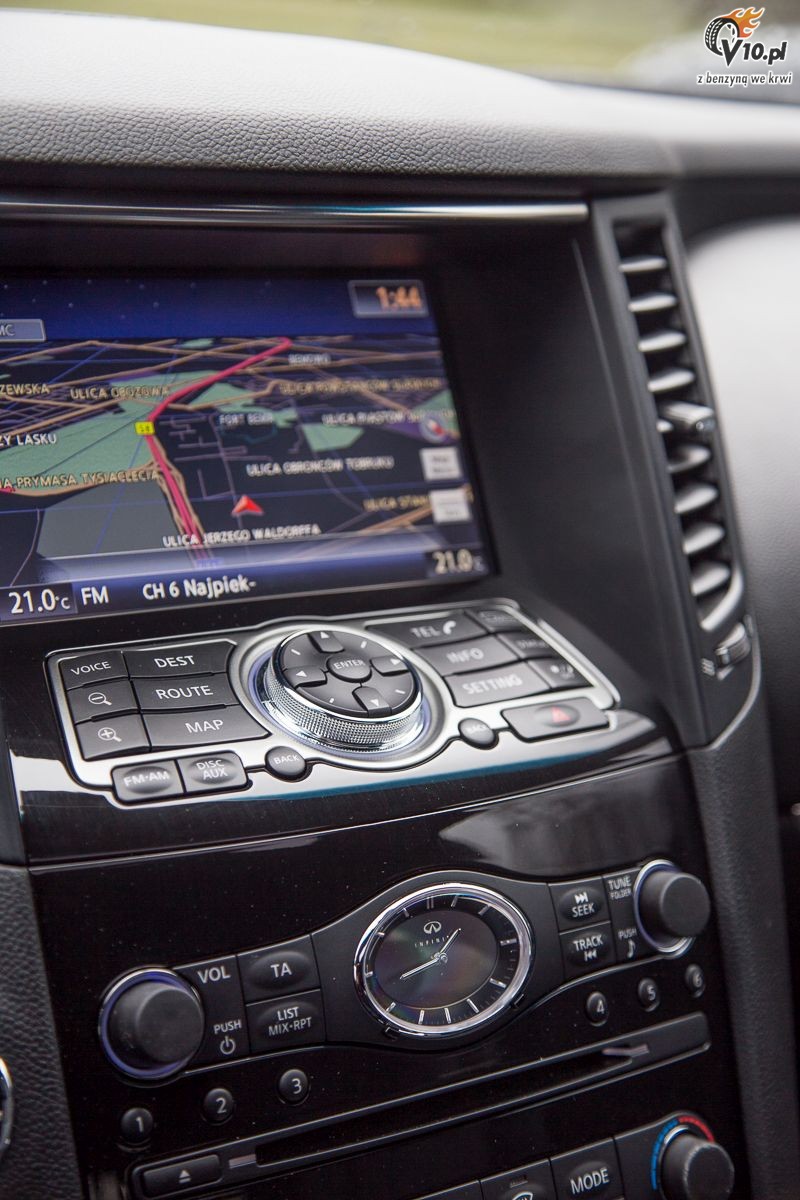 Porsche Cayenne, BMW X6 i Infiniti QX70