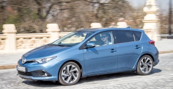 Toyota Auris 1.2 Turbo - Życie pozahybrydowe - nasz test