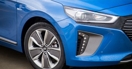 Hyundai Ioniq vs Toyota Prius -  porównanie