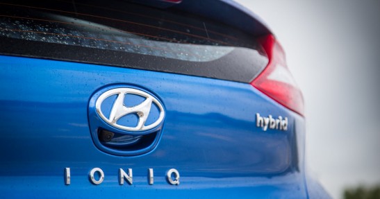 Hyundai Ioniq vs Toyota Prius -  porównanie