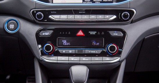 Hyundai Ioniq vs Toyota Prius -  porównanie