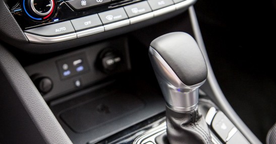 Hyundai Ioniq vs Toyota Prius -  porównanie