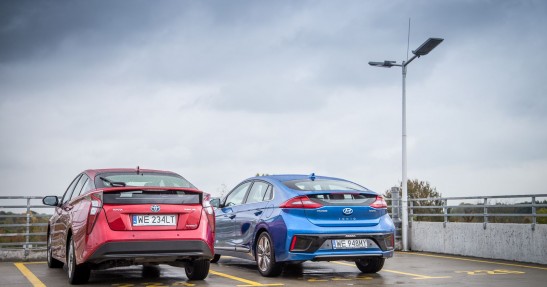 Hyundai Ioniq vs Toyota Prius -  porównanie
