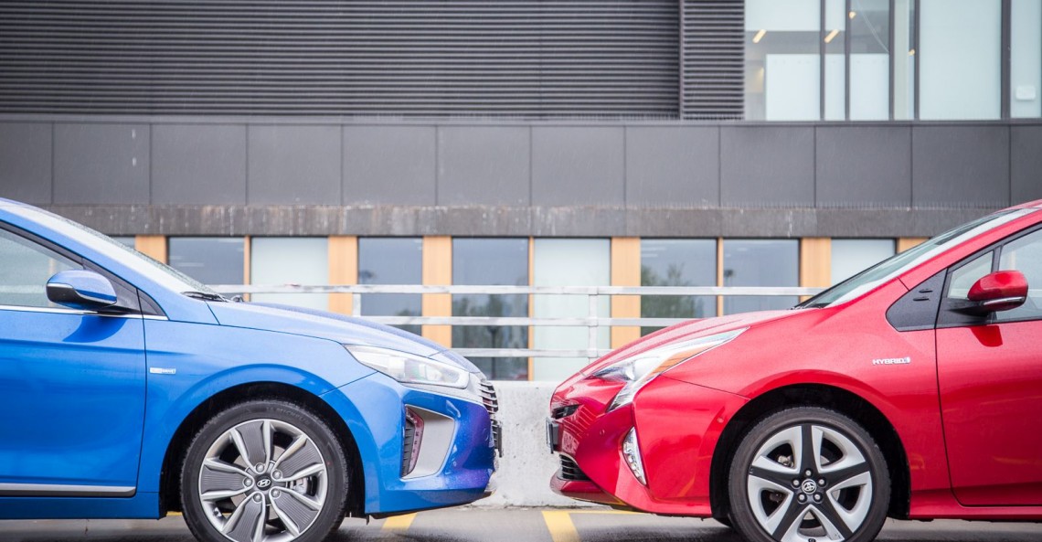 Hyundai Ioniq vs Toyota Prius -  porównanie