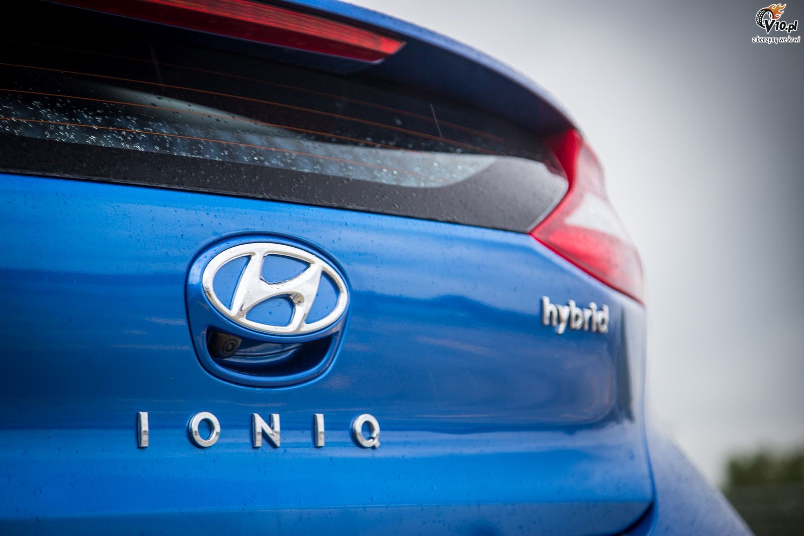 Hyundai Ioniq vs Toyota Prius -  porwnanie