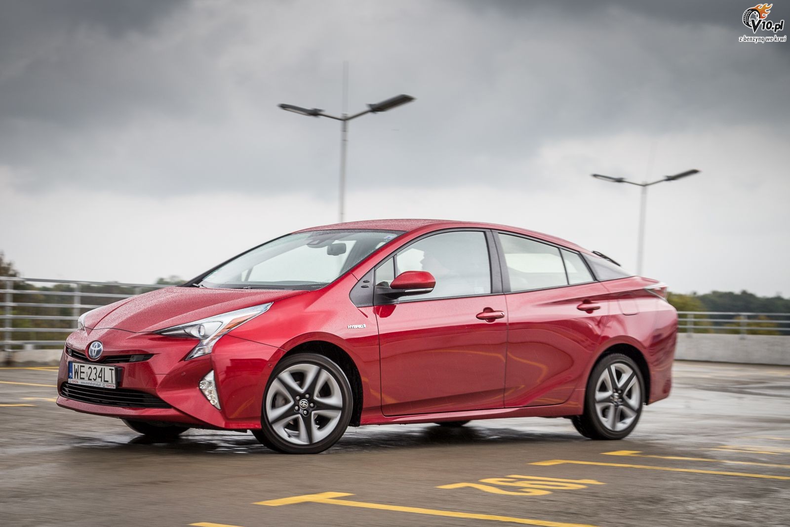 Hyundai Ioniq vs Toyota Prius -  porwnanie
