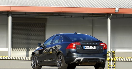 Volvo S60 T6 FWD - test