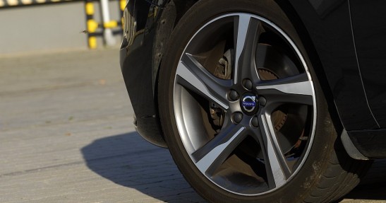 Volvo S60 T6 FWD - test