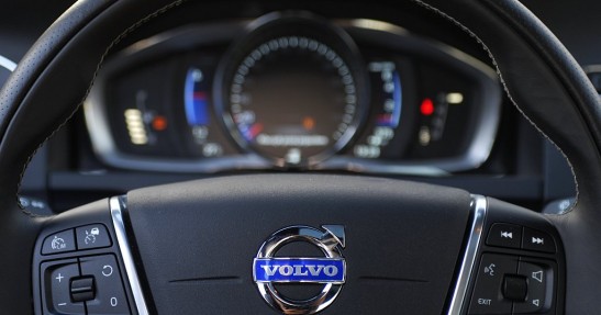 Volvo S60 T6 FWD - test