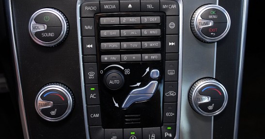 Volvo S60 T6 FWD - test