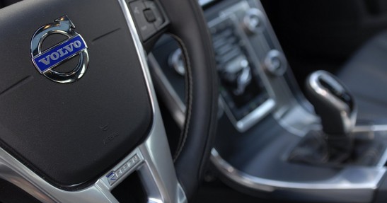 Volvo S60 T6 FWD - test