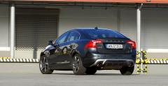 Volvo S60 T6 FWD - test