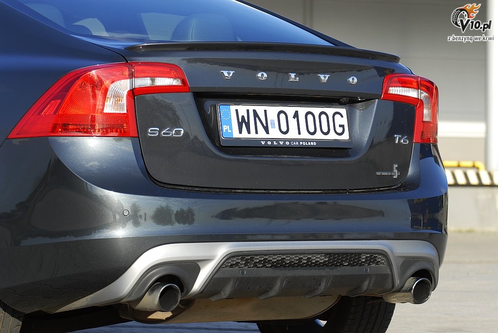 Volvo S60 T6 FWD - test