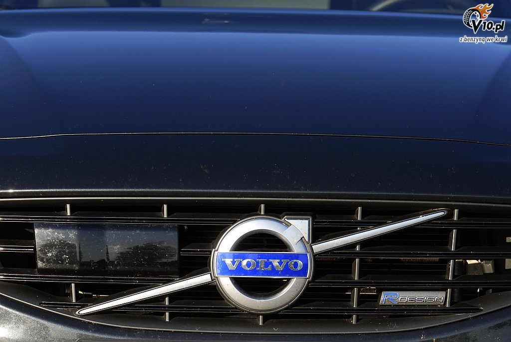 Volvo S60 T6 FWD - test