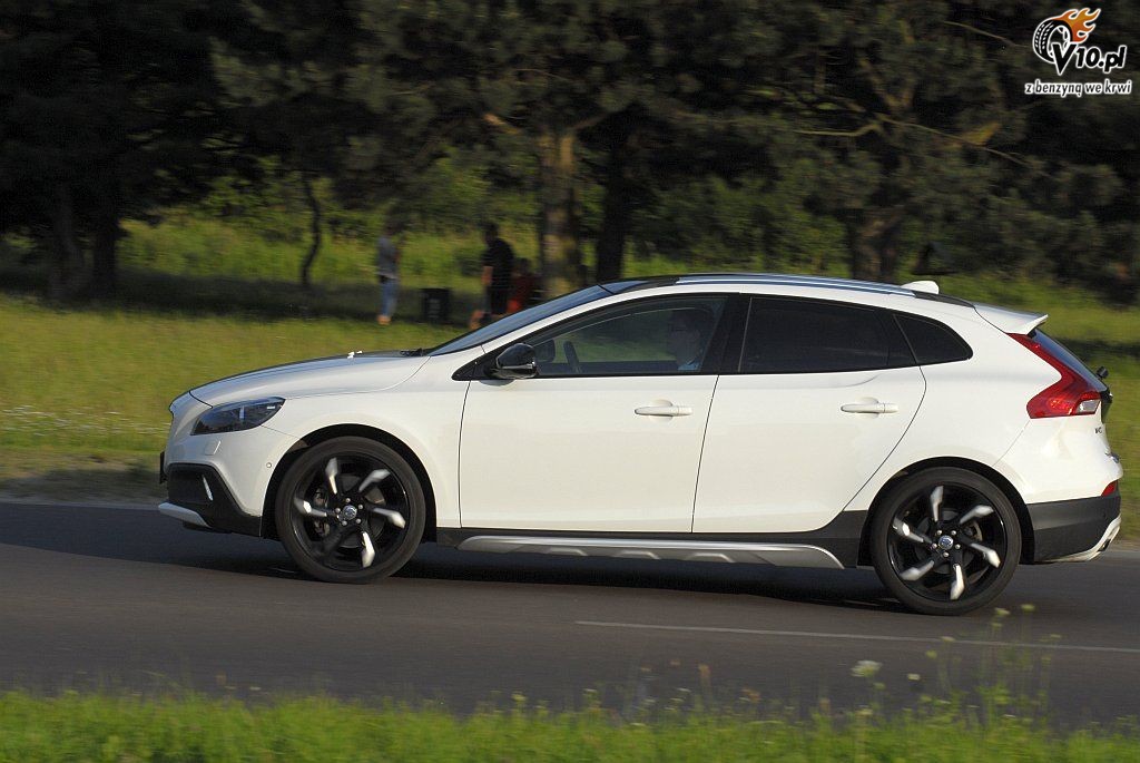 Volvo V40 Cross Country - test