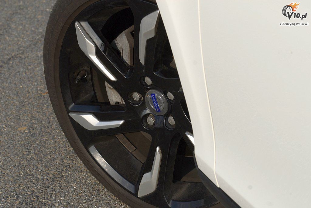 Volvo V40 Cross Country - test