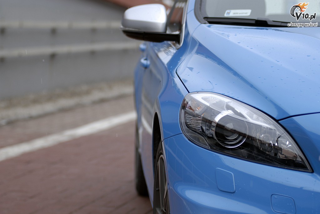 Volvo V40 T5 R-Design - test
