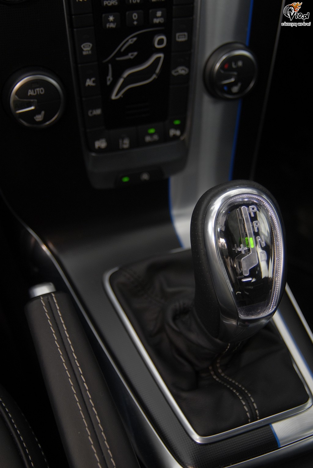 Volvo V40 T5 R-Design - test