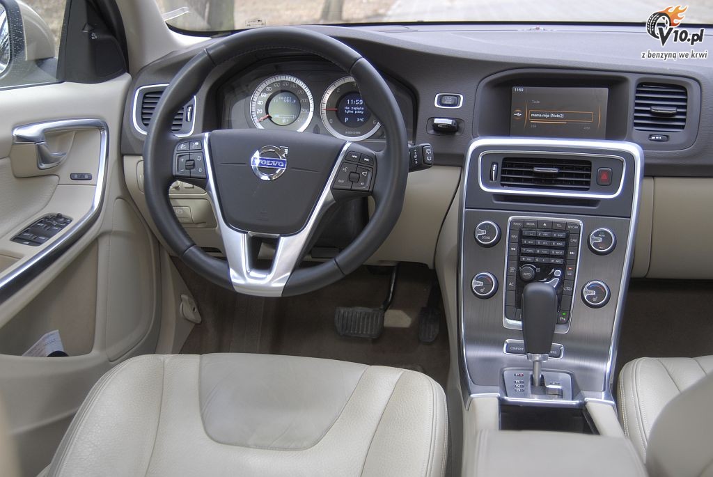 Volvo V60 D5 AWD - test