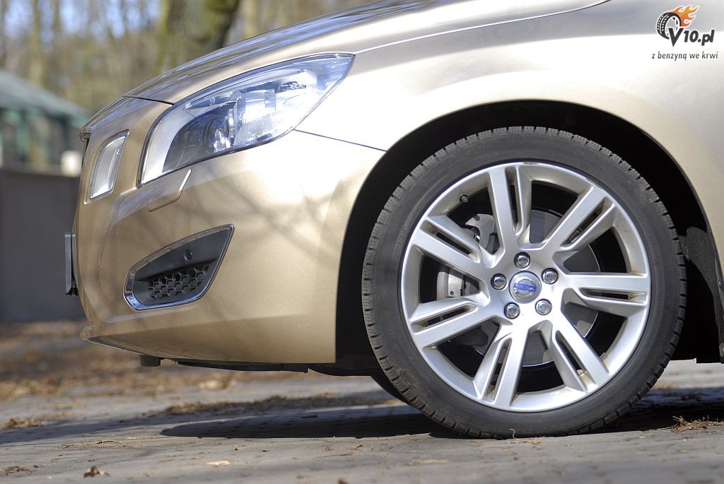 Volvo V60 D5 AWD - test