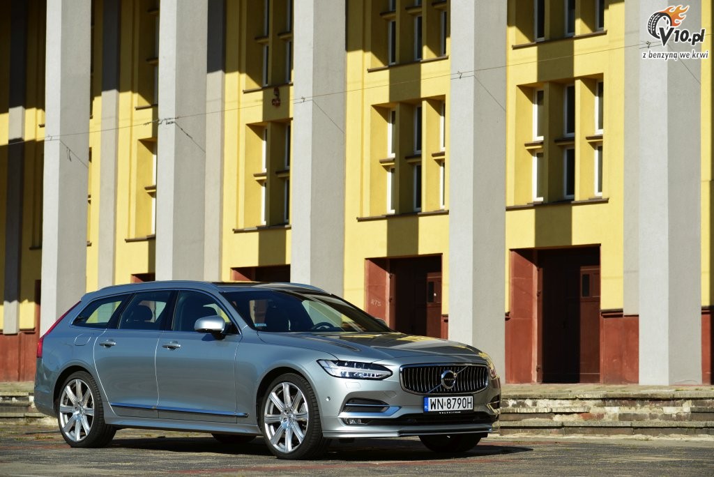 Volvo V90 D5 AWD - test