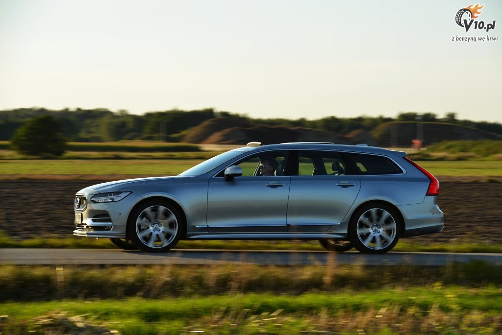 Volvo V90 D5 AWD - test