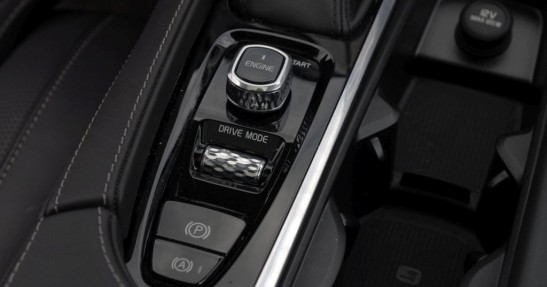 Volvo XC90 D5 vs. Mercedes GLE 350d - test