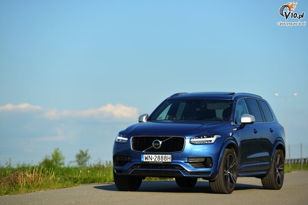 Volvo XC90 D5 vs. Mercedes GLE 350d - test