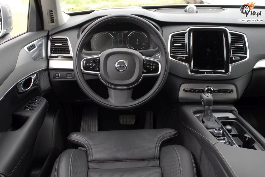 Volvo XC90 D5 vs. Mercedes GLE 350d - test