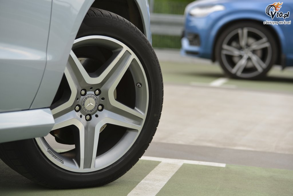 Volvo XC90 D5 vs. Mercedes GLE 350d - test