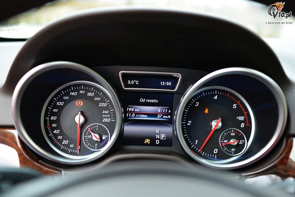 Volvo XC90 D5 vs. Mercedes GLE 350d - test