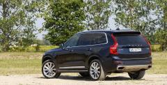 Volvo XC90 D5 AWD vs. VW Touareg 3,0 TDI 4Motion