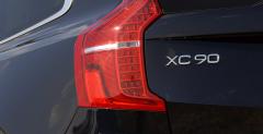 Volvo XC90 D5 AWD vs. VW Touareg 3,0 TDI 4Motion