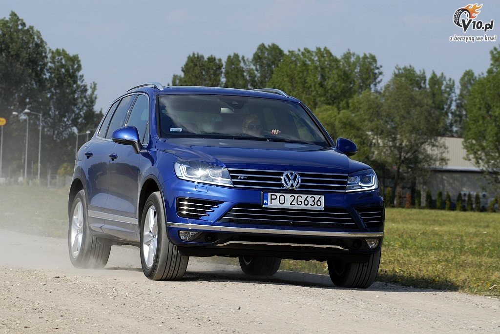 Volvo XC90 D5 AWD vs. VW Touareg 3,0 TDI 4Motion