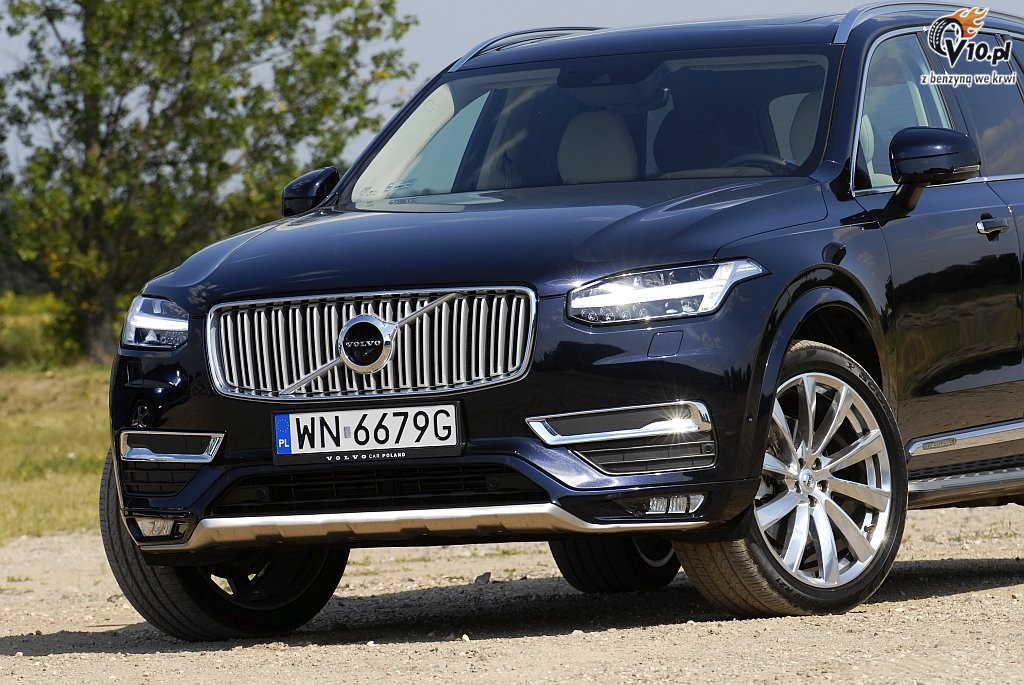 Volvo XC90 D5 AWD vs. VW Touareg 3,0 TDI 4Motion
