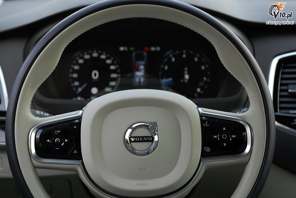 Volvo XC90 D5 AWD vs. VW Touareg 3,0 TDI 4Motion