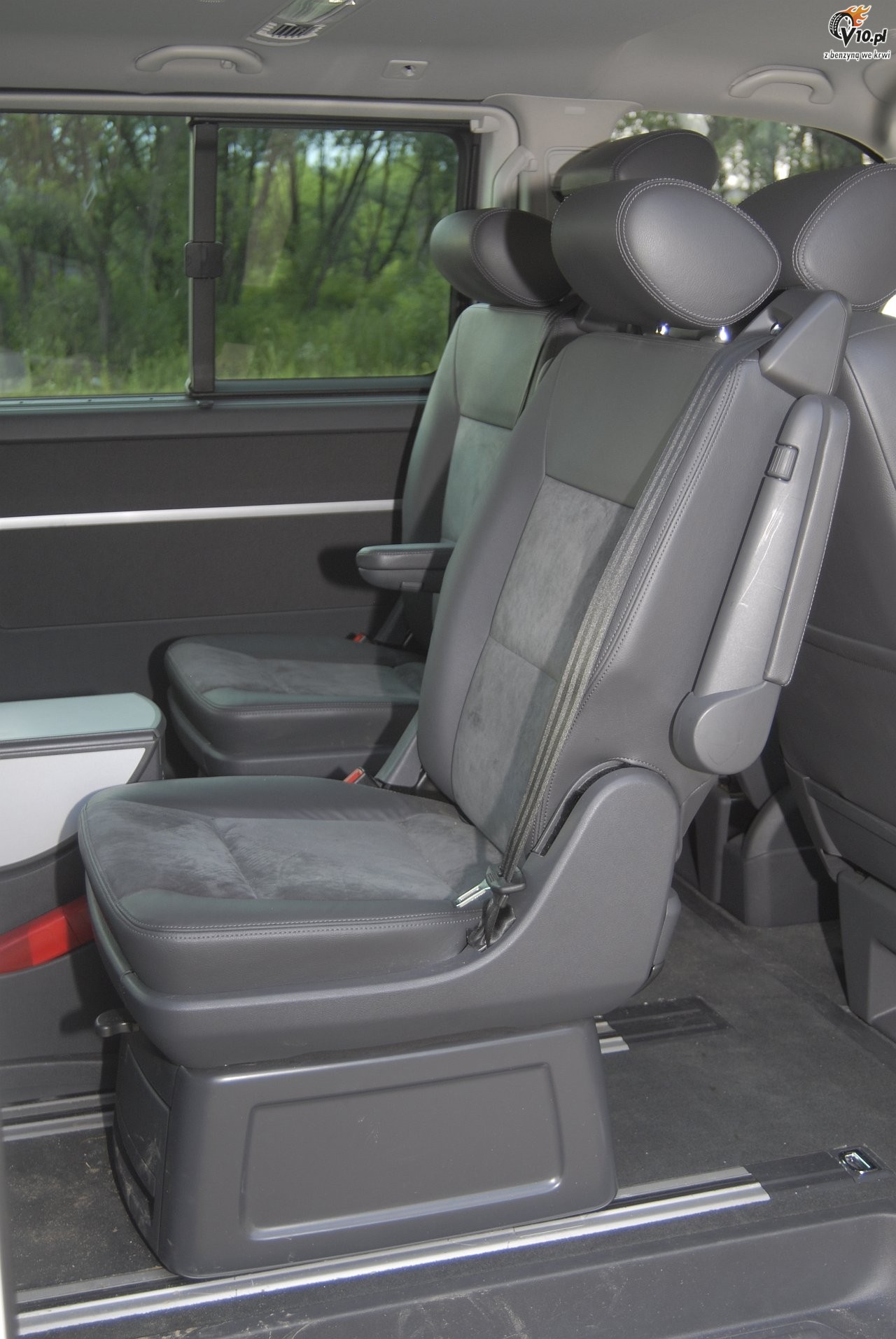 VW Multivan 2.0 BiTDI Edition 25