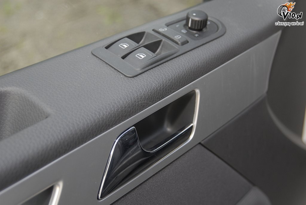 VW Multivan 2.0 BiTDI Edition 25