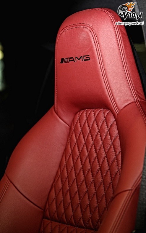 Mercedes C63 AMG Romeo Ferraris