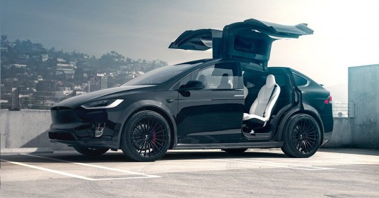 Tesla Model X T Largo