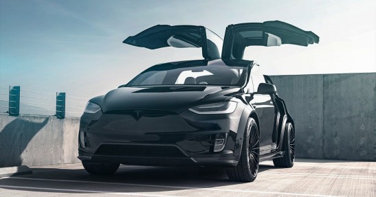 Tesla Model X T Largo