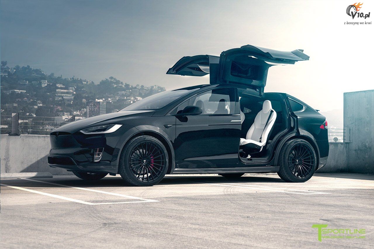 Tesla Model X T Largo