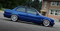 BMW E30