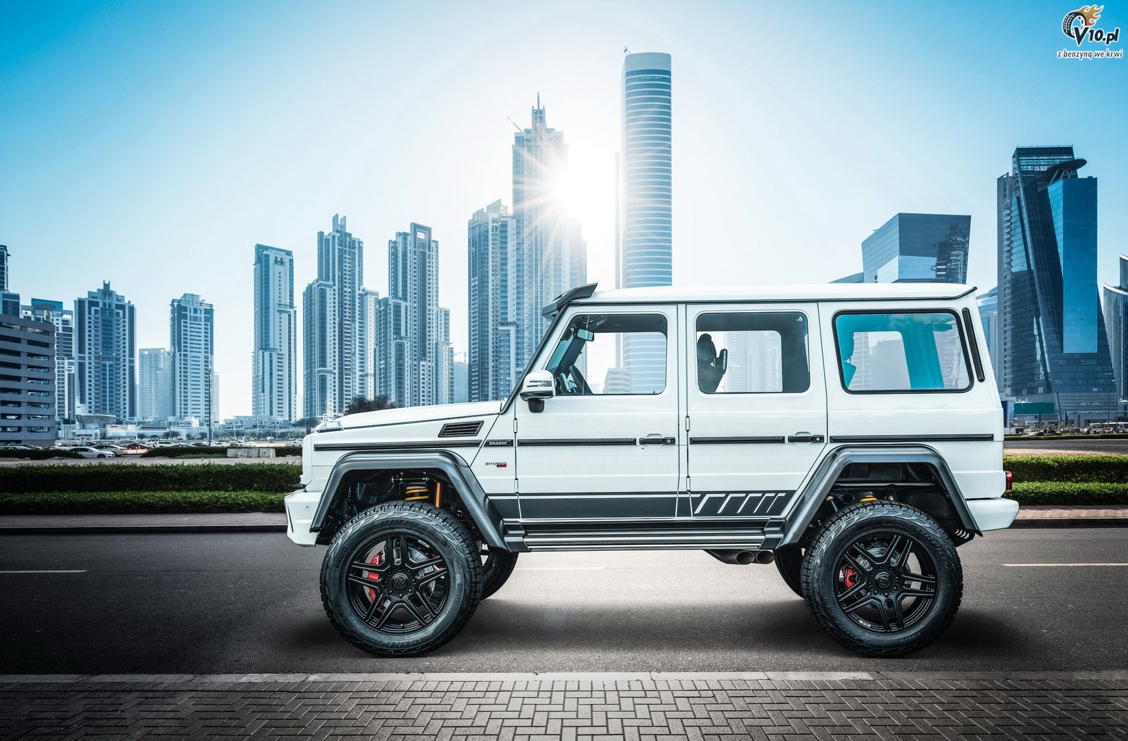 Brabus 700 44² Final Edition